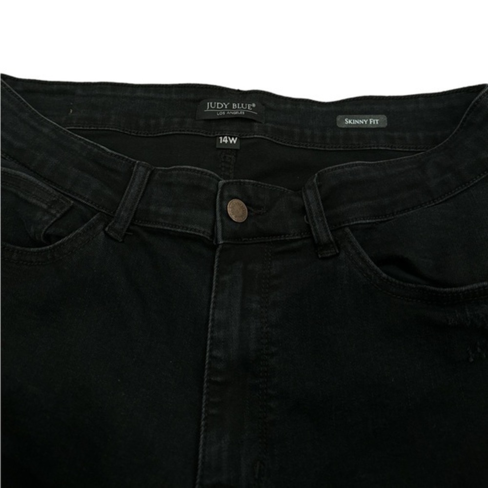 Judy Blue Black Destroyed Leopard Patch Skinny - Picture 3 of 7